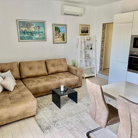 Apartments Zaja Seget Vranjica Extérieur photo